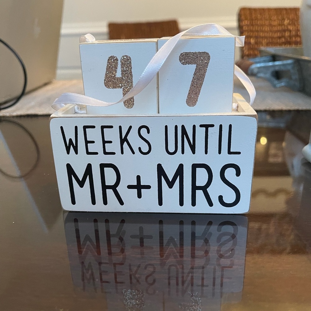 Wedding countdown blocks